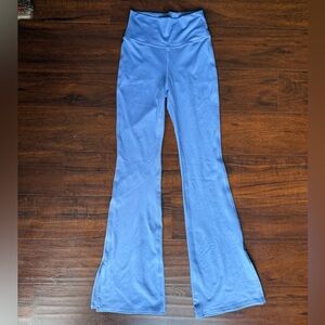 Hollister SZ XS Gilly Hicks Go Recharge Flare Legging Blue